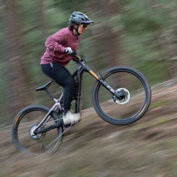 Shuttle Ampd Pivotcycles.118